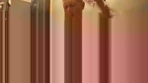 Snapshot of guitarbryman48 chatting on 29, 9, 2025 guitarbryman48 online show from 29, 9, 2025