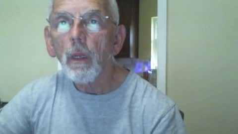 Snapshot of gulfcoast1952 chatting on 14, 12, 2024 Roy online show from 14, 12, 2024