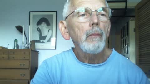 Snapshot of gulfcoast1952 chatting on 21, 12, 2024 Roy online show from 21, 12, 2024