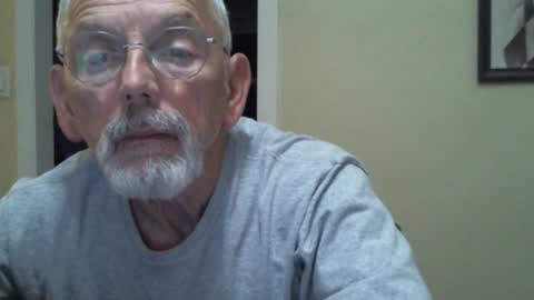Snapshot of gulfcoast1952 chatting on 20, 1, 2025 Roy online show from 20, 1, 2025