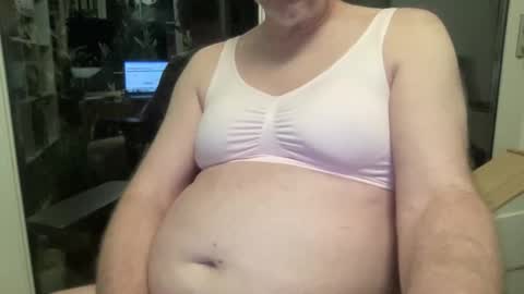 Snapshot of gummicasual chatting on 5, 2, 2026 gummicasual online show from 5, 2, 2026