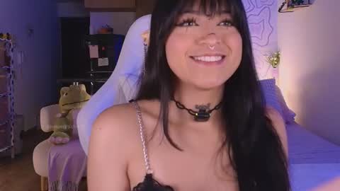 Snapshot of gummysaurus chatting on 18, 6, 2026 S online show from 18, 6, 2026