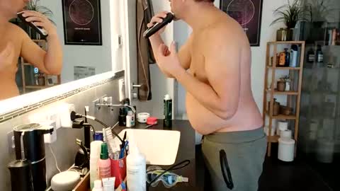 guschidick online show from 25, 11, 2025