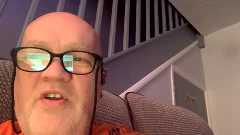 Snapshot of gusher25 chatting on 27, 12, 2024 gusher25 online show from 27, 12, 2024