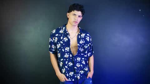 Snapshot of guts_x chatting on 18, 11, 2025 Guts online show from 18, 11, 2025