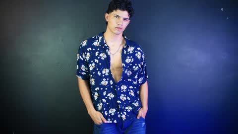 Snapshot of guts_x chatting on 26, 11, 2025 Guts online show from 26, 11, 2025