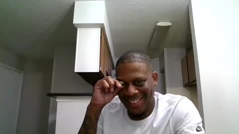 Snapshot of guwop90 chatting on 22, 11, 2025 guwop90 online show from 22, 11, 2025