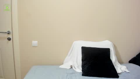 Snapshot of guy_charming chatting on 31, 10, 2025 Buddy online show from 31, 10, 2025