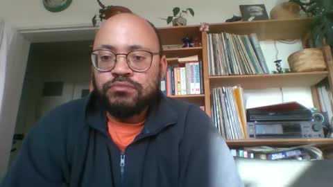 Snapshot of guy_wood15 chatting on 7, 11, 2025 guy_wood15 online show from 7, 11, 2025