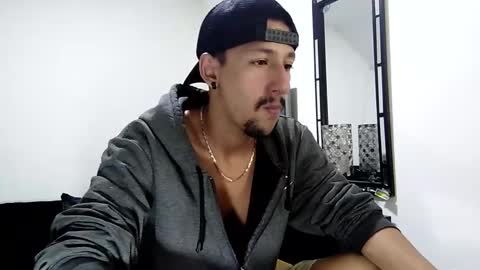 Snapshot of guykarim chatting on 5, 12, 2024 karim online show from 5, 12, 2024