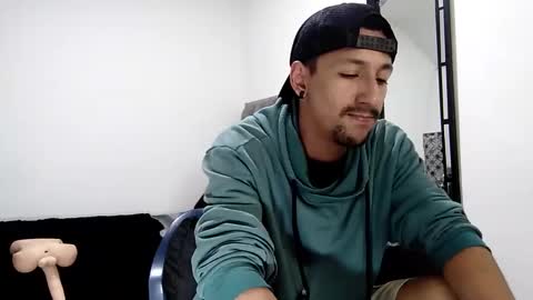 Snapshot of guykarim chatting on 21, 12, 2024 karim online show from 21, 12, 2024