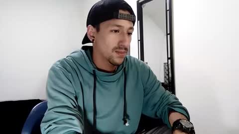 Snapshot of guykarim chatting on 29, 12, 2024 karim online show from 29, 12, 2024