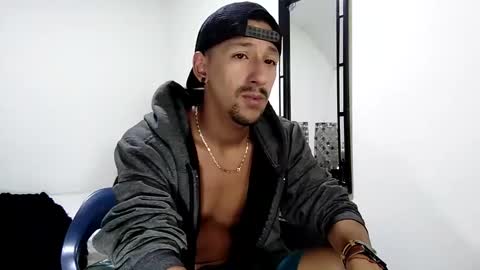 Snapshot of guykarim chatting on 12, 1, 2025 karim online show from 12, 1, 2025