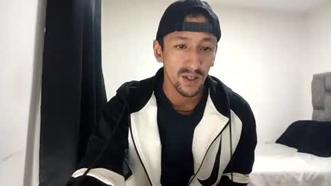 Snapshot of guykarim chatting on 25, 7, 2026 karim online show from 25, 7, 2026