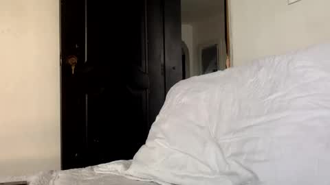 Snapshot of guytav30 chatting on 5, 12, 2025 Andy online show from 5, 12, 2025