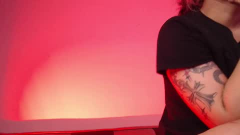 gwenhazel online show from 19, 11, 2025