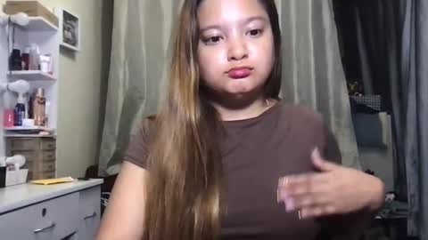 Snapshot of gwyneth2001 chatting on 20, 3, 2026 Im Gwyneth From Philippines pinkheart69 online show from 20, 3, 2026