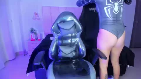 gyal_8_ online show from 26, 2, 2026