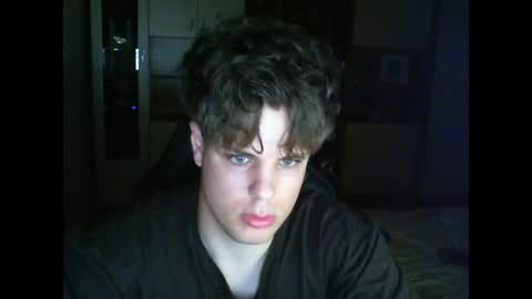 gymguy0505 online show from 16, 4, 2026