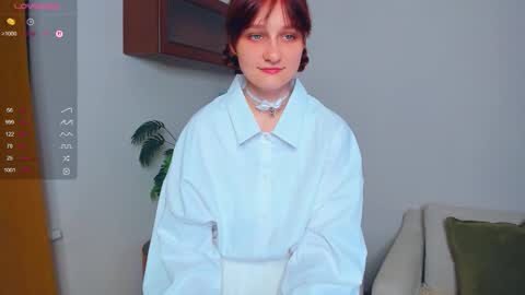 Kelly  Lilly online show from 17, 9, 2025