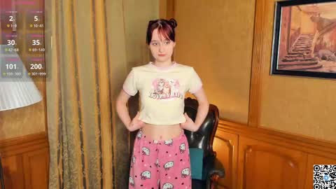 Snapshot of h0lyangel chatting on 26, 4, 2026 Kelly Lilly online show from 26, 4, 2026