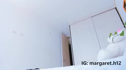 Snapshot of h0ney__p0t chatting on 8, 11, 2025 Margareth Stallion online show from 8, 11, 2025