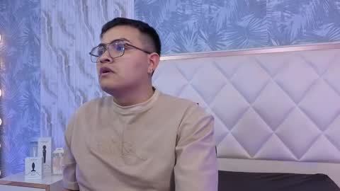  hades  online show from 19, 12, 2025