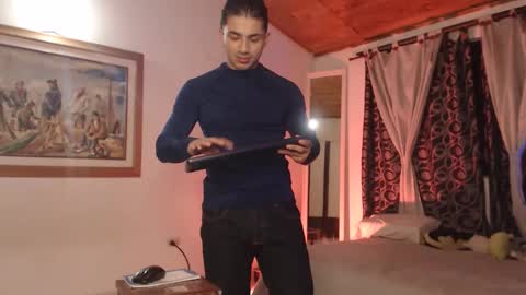 HADEZ online show from 8, 4, 2026