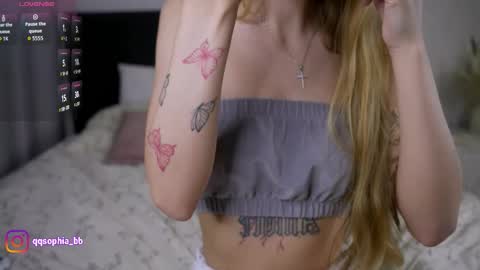 Snapshot of hadleynichols chatting on 29, 11, 2025 Hi Im Rebecca Glad to see you in my room PVT is open online show from 29, 11, 2025