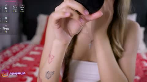 Snapshot of hadleynichols chatting on 20, 12, 2025 Hi Im Rebecca Glad to see you in my room PVT is open online show from 20, 12, 2025