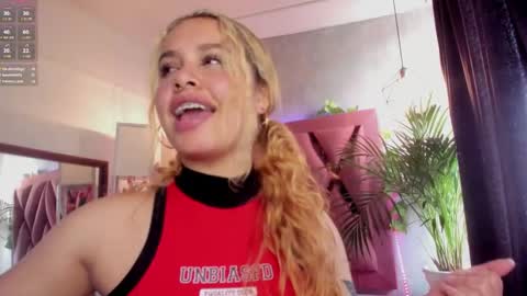 Haely online show from 28, 12, 2024