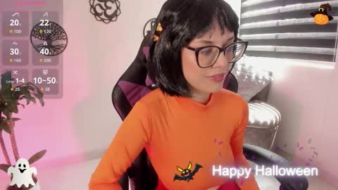 Snapshot of haileebeer_ chatting on 31, 10, 2025 Hailee online show from 31, 10, 2025