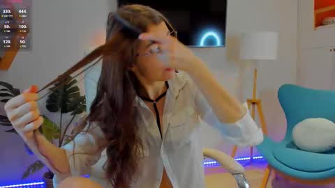 Hailey  Green online show from 29, 3, 2026