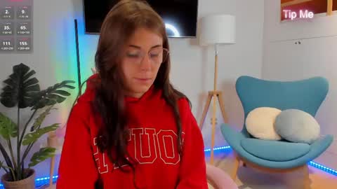 Hailey  Green online show from 25, 5, 2026