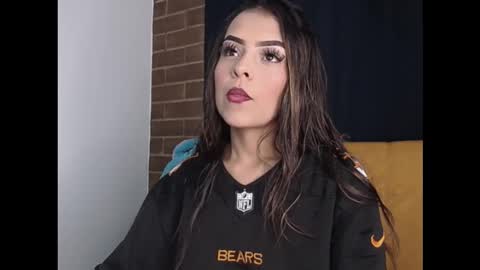 Snapshot of hailey_bri chatting on 11, 11, 2025 hailey_bri online show from 11, 11, 2025