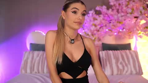 Snapshot of hailey_madow chatting on 22, 7, 2026 Hailey online show from 22, 7, 2026
