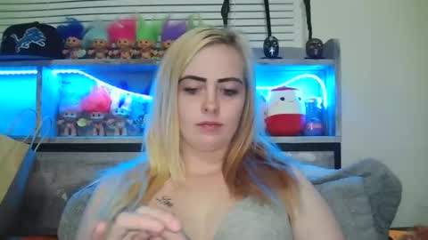 Snapshot of haileyakuma69 chatting on 9, 12, 2024 Hailey and d online show from 9, 12, 2024