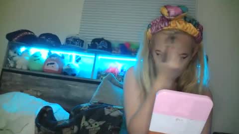 Snapshot of haileyakuma69 chatting on 31, 10, 2025 Hailey and d online show from 31, 10, 2025