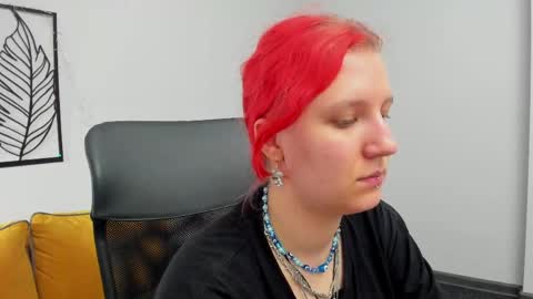 Hailey online show from 27, 4, 2026