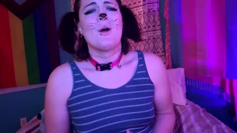 Hailey Harper online show from 17, 2, 2025