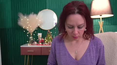 Hailey online show from 23, 12, 2025