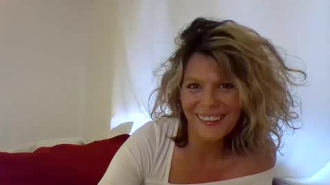 Snapshot of haileys123 chatting on 11, 3, 2025 Hailey online show from 11, 3, 2025
