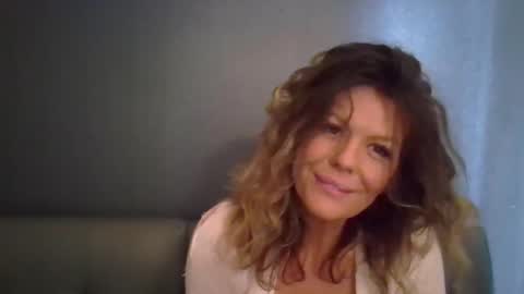 Snapshot of haileys123 chatting on 26, 11, 2025 Hailey online show from 26, 11, 2025