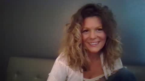 Snapshot of haileys123 chatting on 27, 11, 2025 Hailey online show from 27, 11, 2025