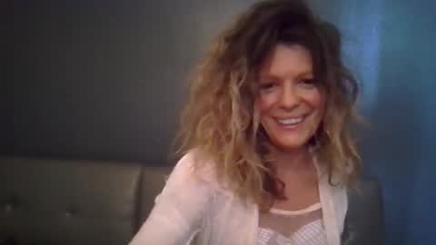 Snapshot of haileys123 chatting on 30, 11, 2025 Hailey online show from 30, 11, 2025