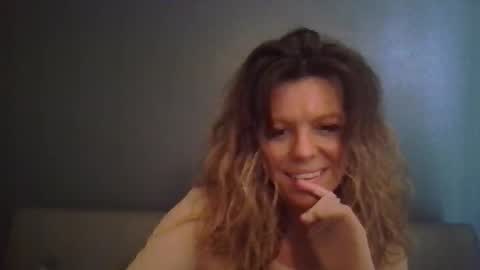 Snapshot of haileys123 chatting on 5, 12, 2025 Hailey online show from 5, 12, 2025