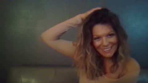 Snapshot of haileys123 chatting on 13, 12, 2025 Hailey online show from 13, 12, 2025