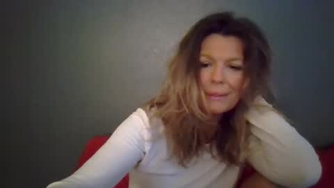 Snapshot of haileys123 chatting on 16, 12, 2025 Hailey online show from 16, 12, 2025