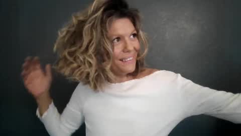 Hailey online show from 3, 6, 2026