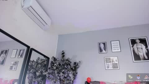 haileystonei online show from 20, 10, 2025